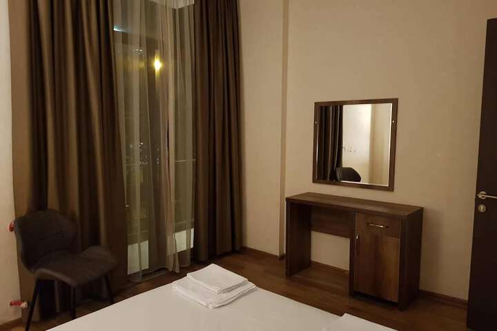 Room 28 of 59