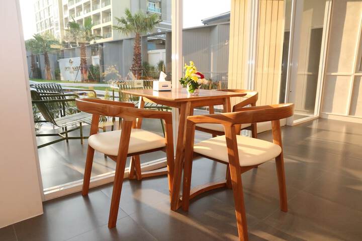 Dining 89 of 113