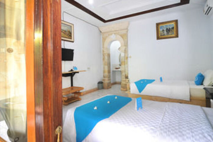 Room 42 of 66