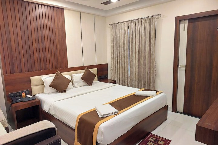 Room 32 of 114
