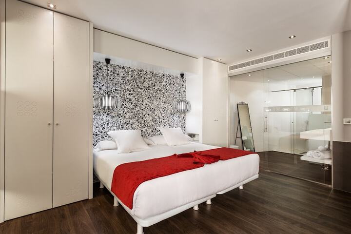 Room 10 of 51