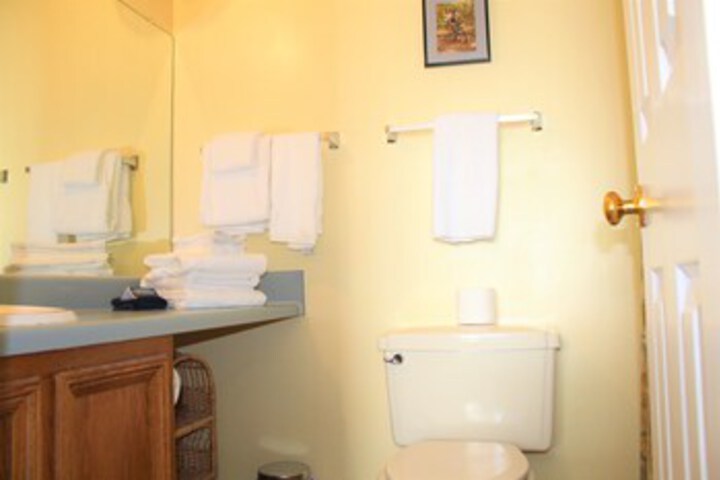 Room 2 of 22