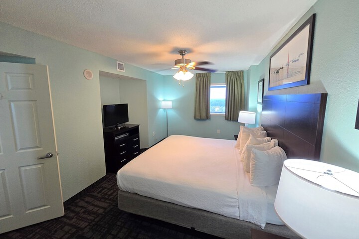 Room 16 of 71