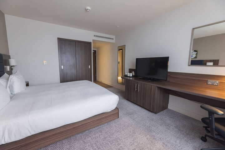 Room 30 of 87
