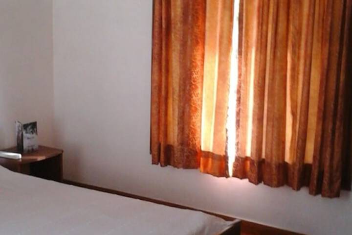Room 11 of 81