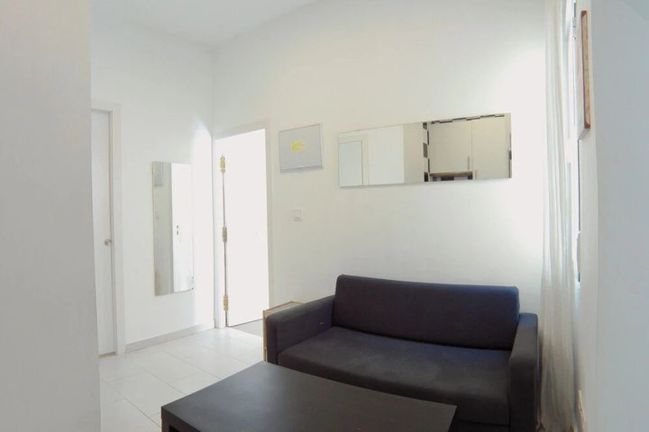 Room 5 of 17