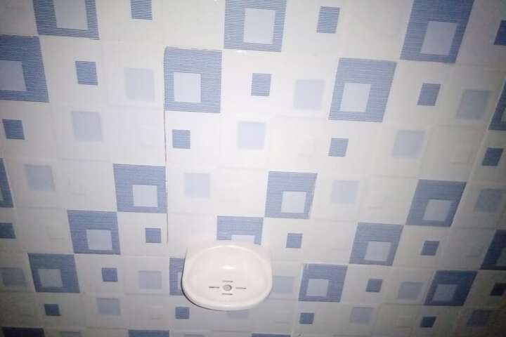 Room 9 of 14