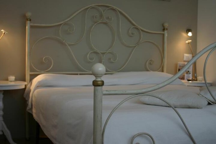HOTEL VILLA TERESA
