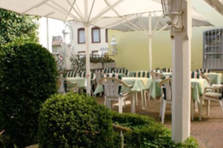 Terrace/Patio 5 of 16