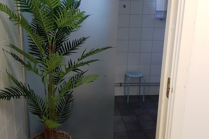 Room 21 of 33