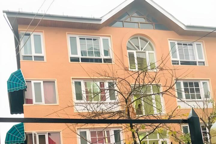 HOTEL DARUL TAWHEED