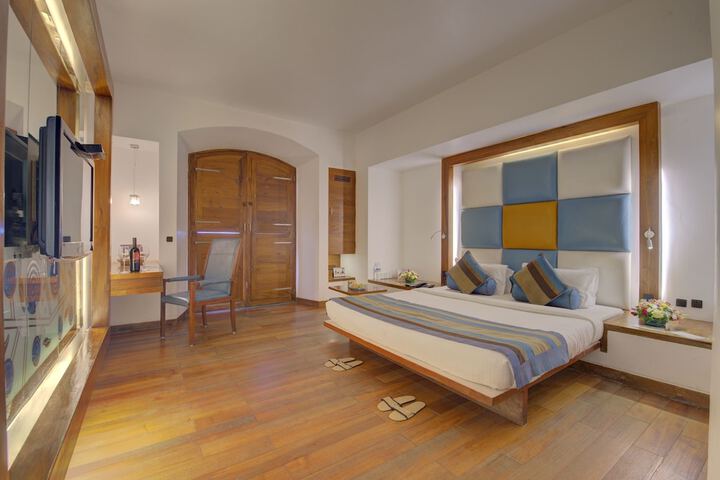 Room 10 of 70