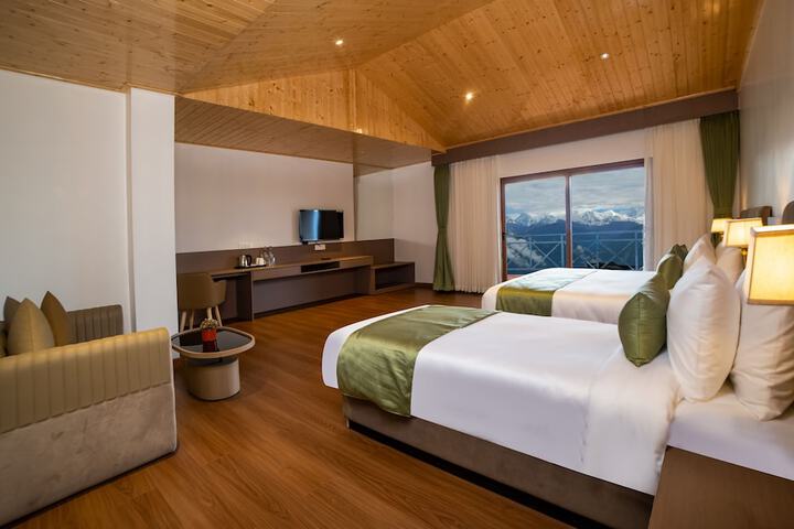 Room 14 of 42