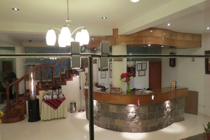 Hotel Interior 4 of 124