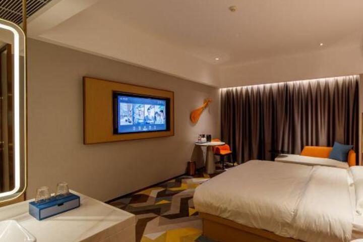 NEW PEARL INTERNATIONAL HOTEL