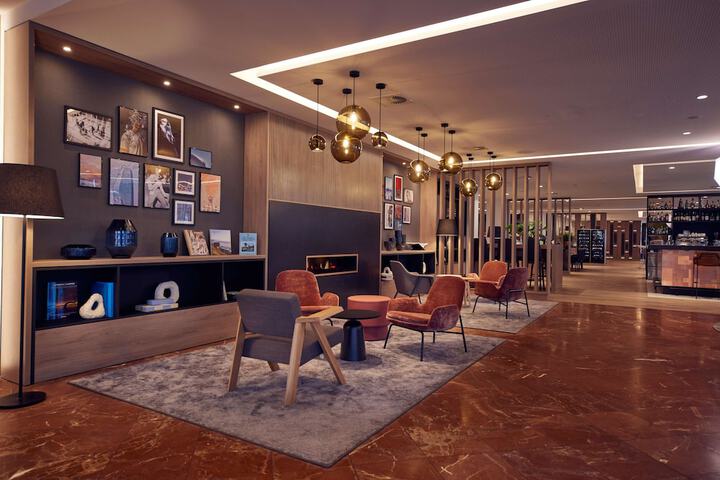 Hotel Lobby