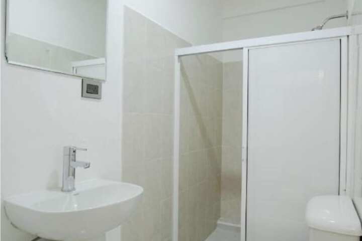 Room 6 of 6