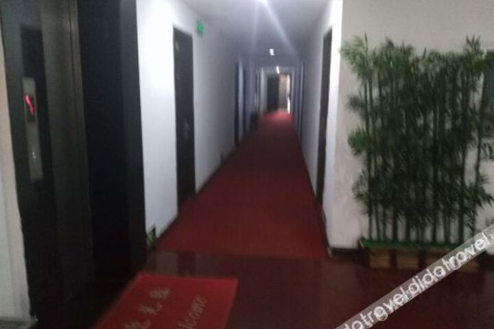 Hotel Interior 4 of 14