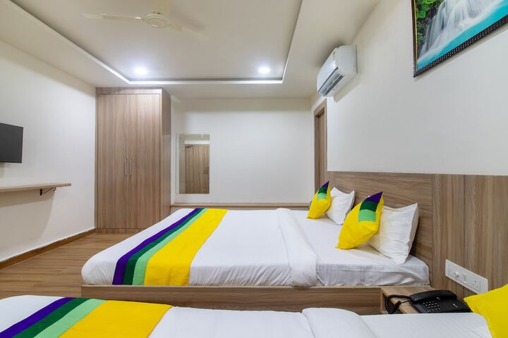 Room 10 of 23