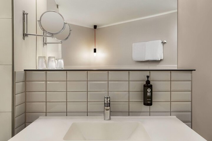Clean Restrooms