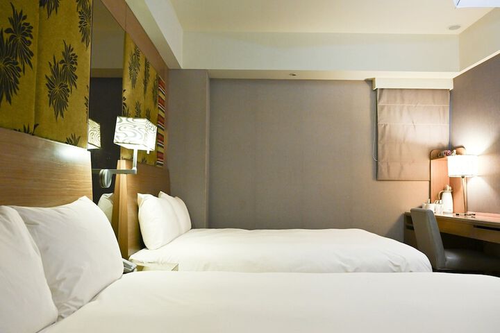 Room 49 of 120