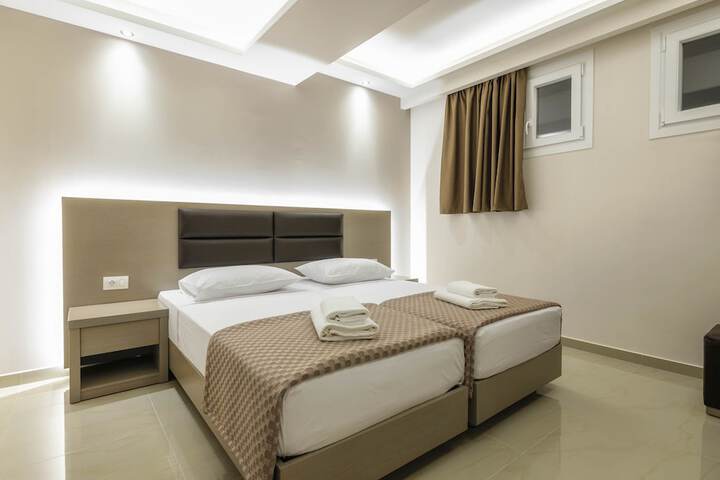 Room 43 of 138