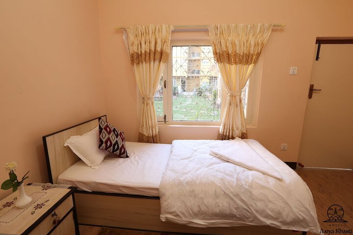 Room 15 of 34