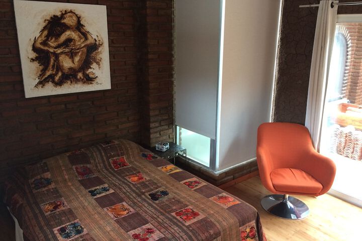 Room 11 of 36