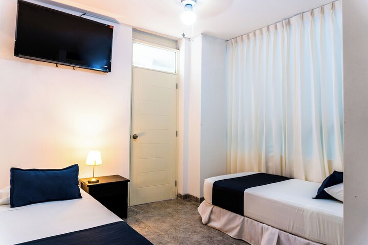 Room 10 of 19