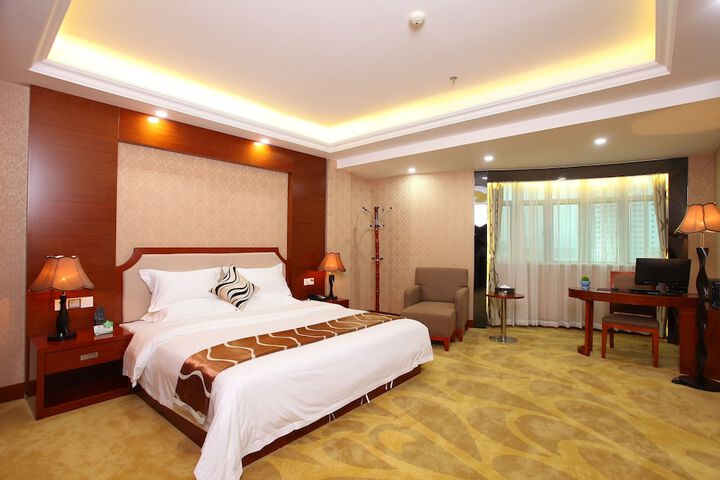 Room 10 of 41