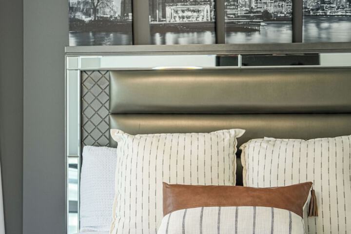 Downtown Toronto Hotel Suites