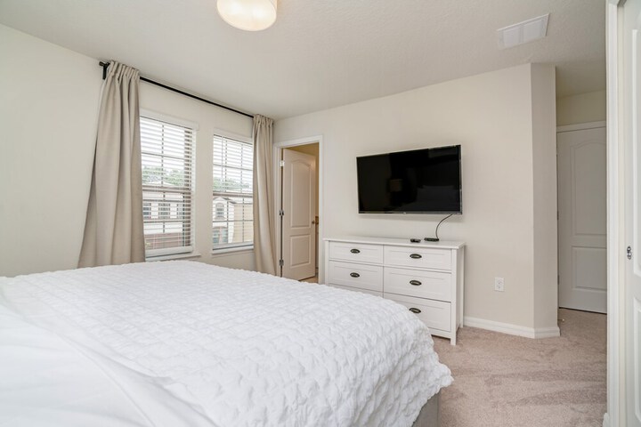 Room 10 of 67