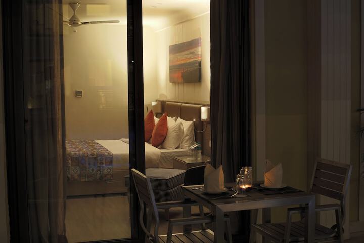 Room 23 of 118