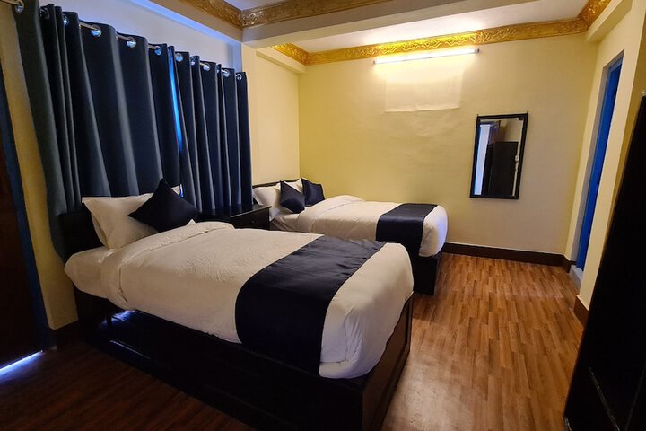 Room 6 of 20
