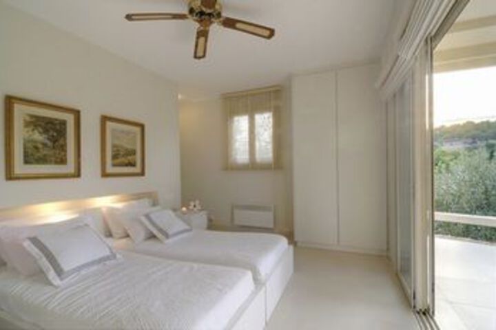 Room 20 of 69