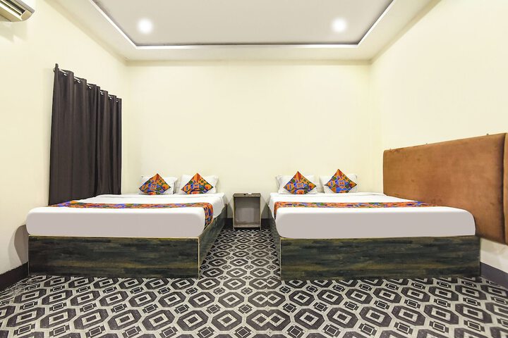 Room 21 of 27