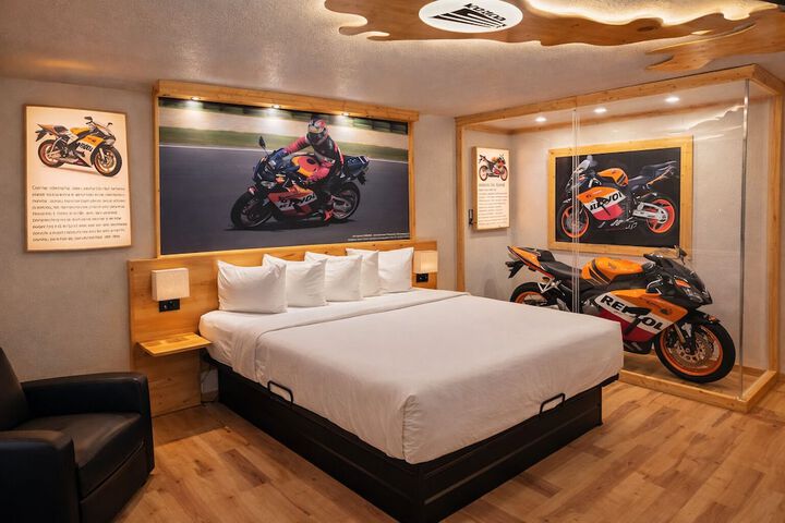 Room 4 of 57