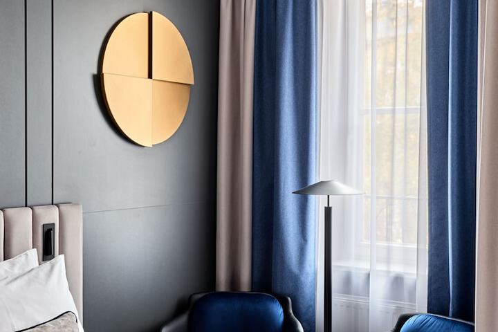 Room 7 of 26