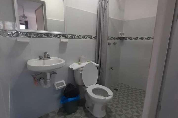 Room 6 of 6