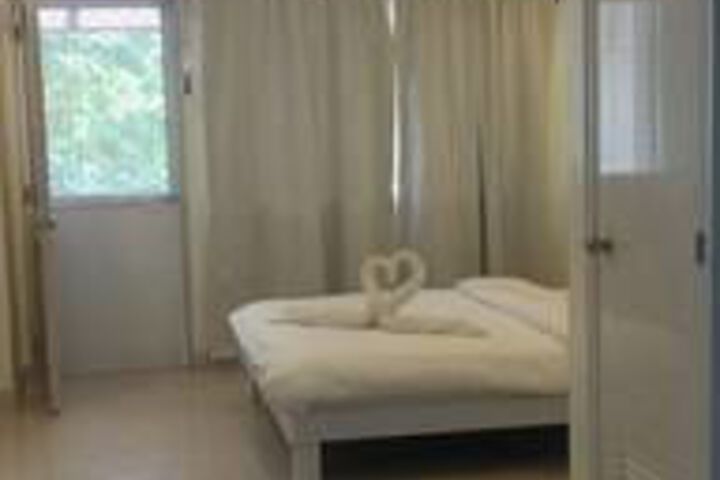 Room 9 of 31