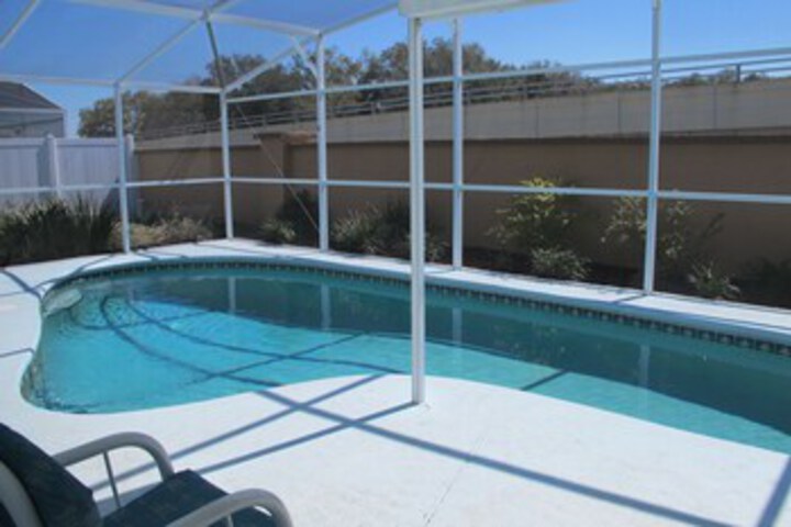 Pool 277 of 291