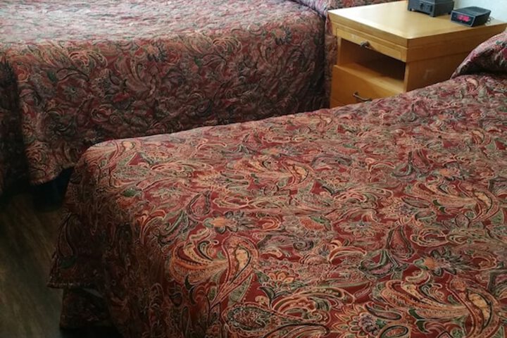 Room 15 of 37