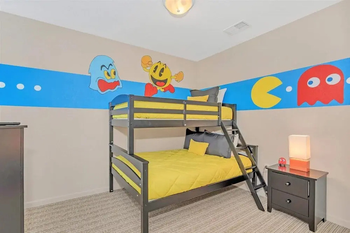 Room 3 of 18