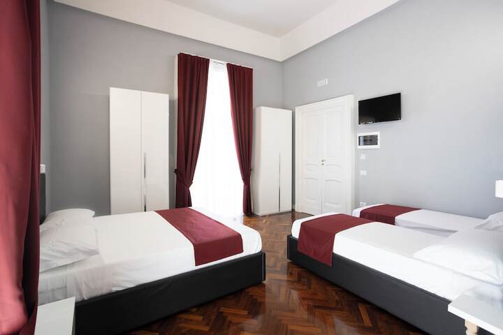 Room 51 of 111