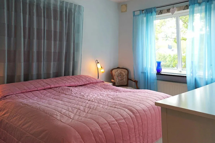 Room 6 of 19