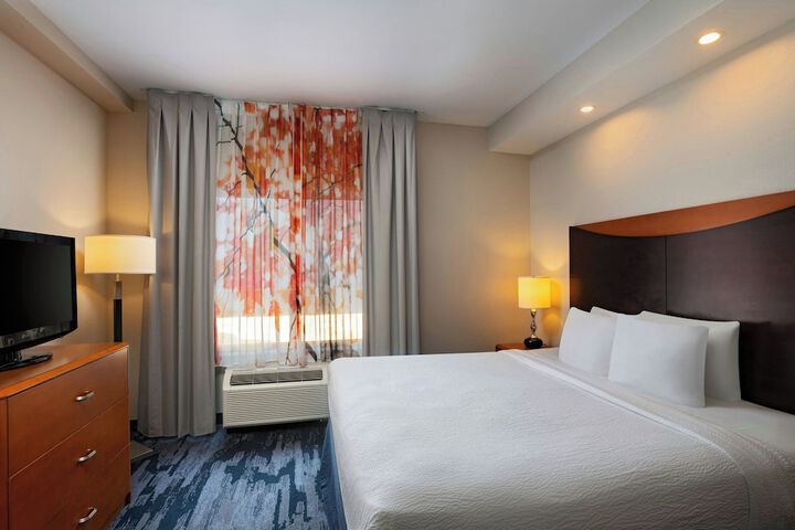 Room 18 of 47