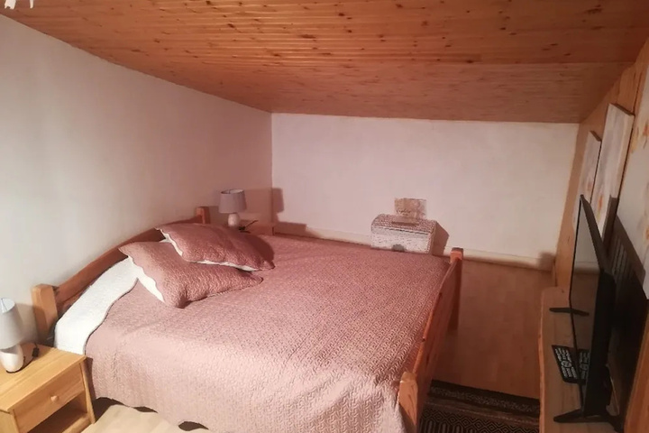 Room 3 of 17