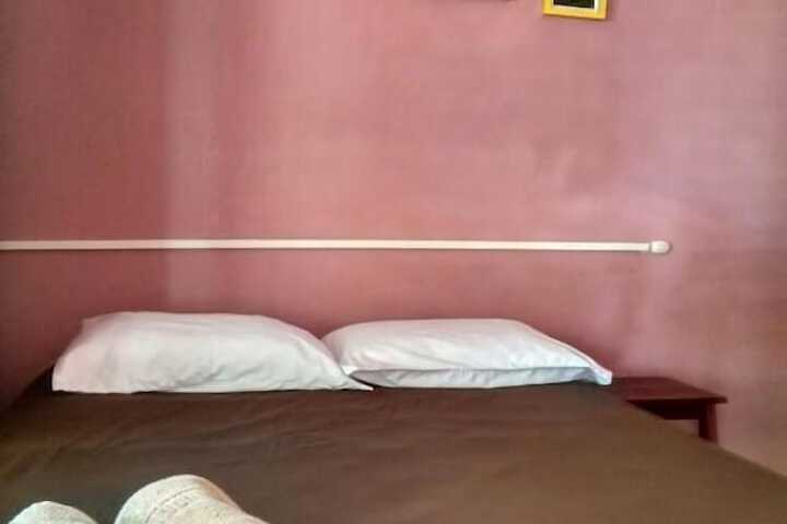 Room 4 of 23