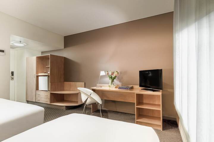 Room 19 of 95