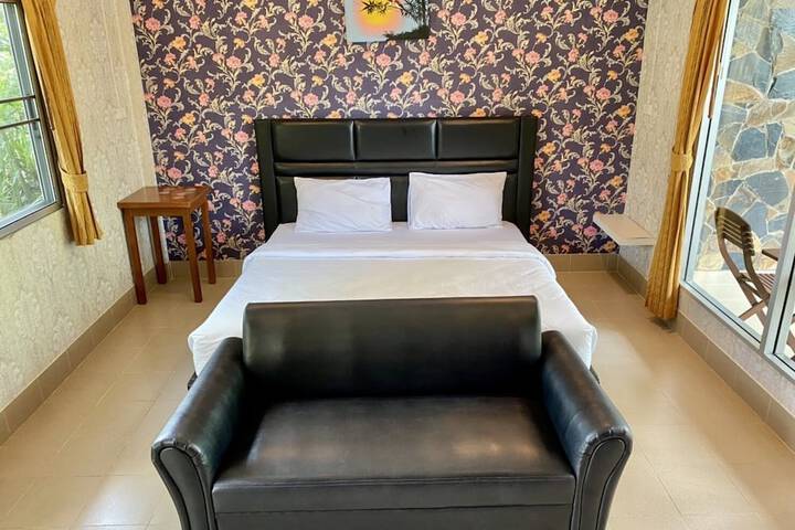 Room 22 of 72